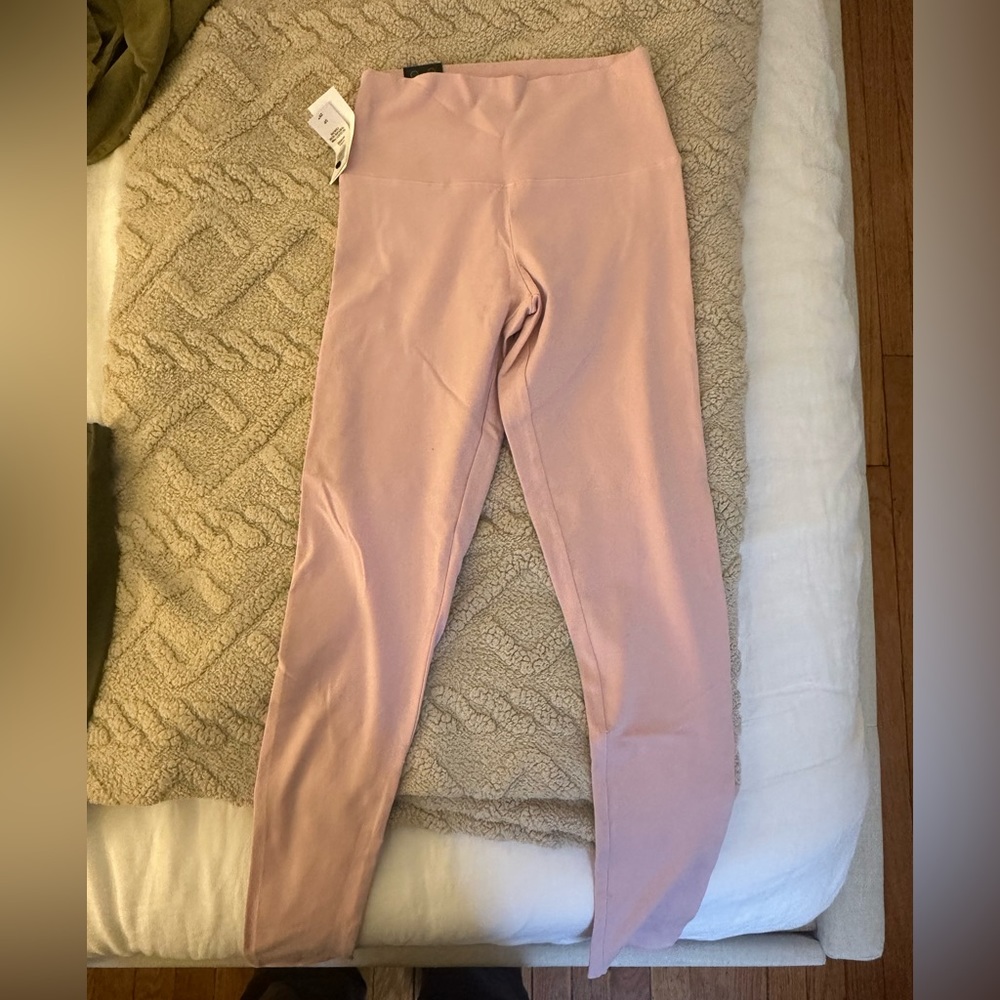 TNA Chill light pink leggings